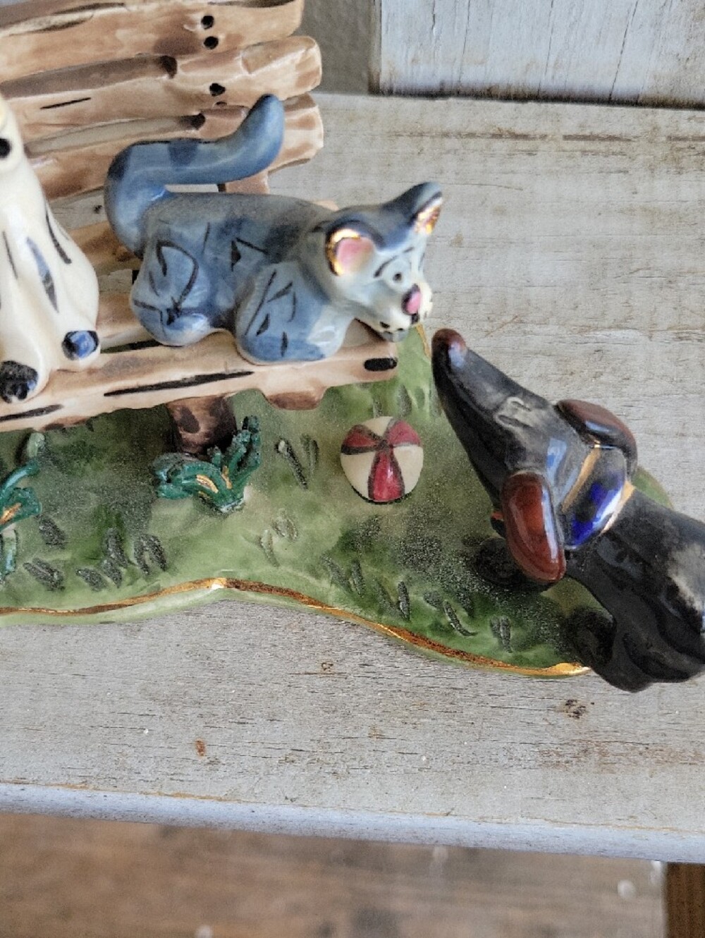 Blue Sky Cats And Dog Ceramic On Bench With Ball Vintage - Picture 4 of 10